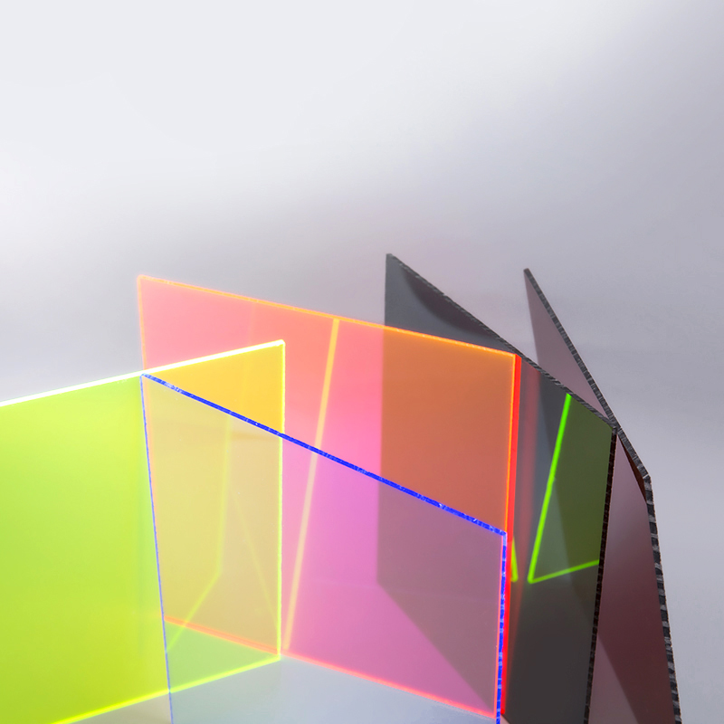 Durchscheinend farbenfrohe Acrylblatt